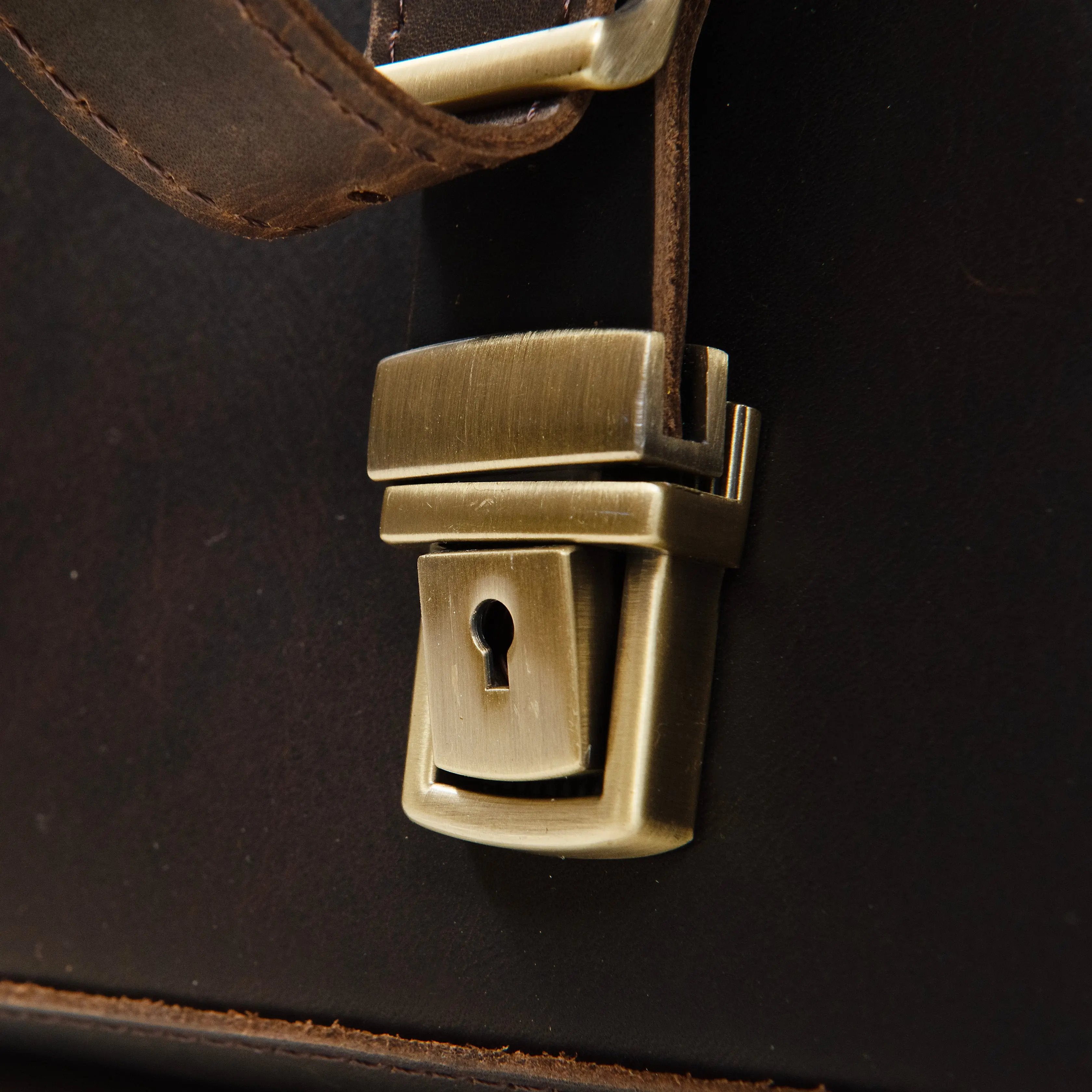 "Temur XL - Chocolate🍫" Lüks Evrak Çantası / Anahtarlık Hediye Kargo, İsim Kazıma, Hediye Paketi Ücretsiz !