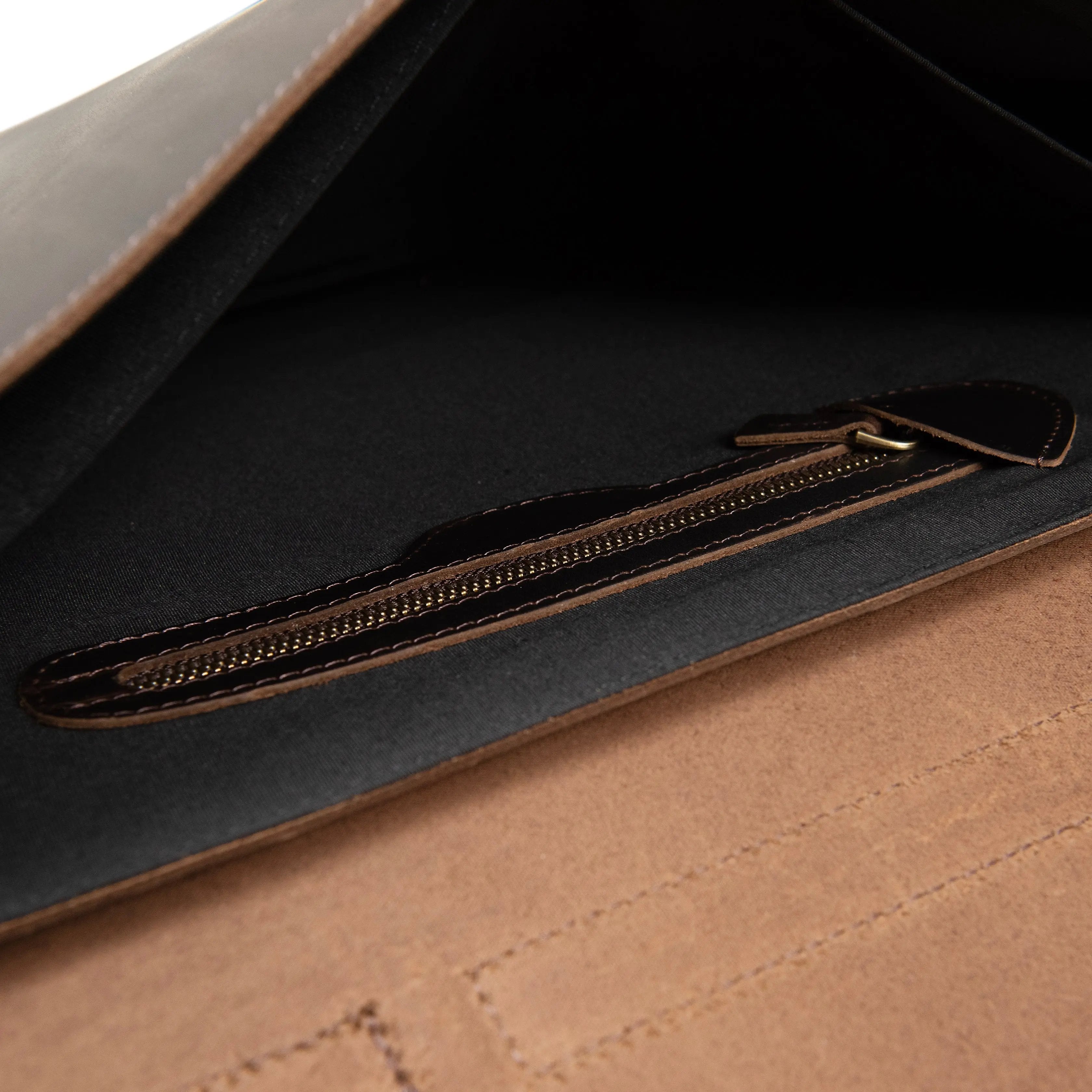 "Temur XL - Chocolate🍫" Lüks Evrak Çantası / Anahtarlık Hediye Kargo, İsim Kazıma, Hediye Paketi Ücretsiz !